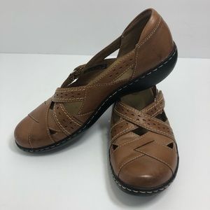 Women’s Clark’s bendables size 8 brown slip on